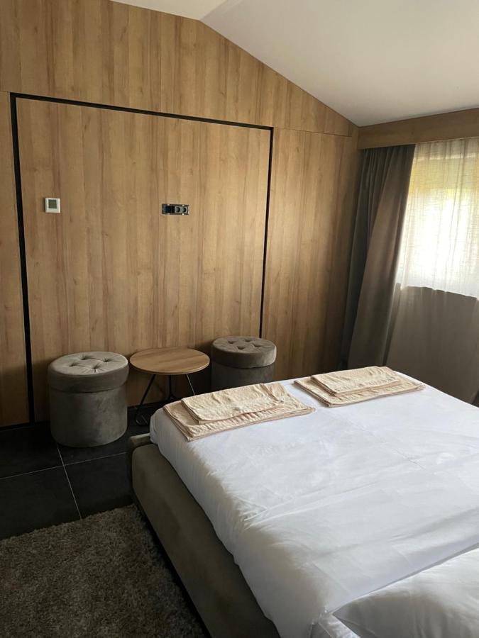 Pampas Apartments Mreznica Duga Resa Eksteriør bilde