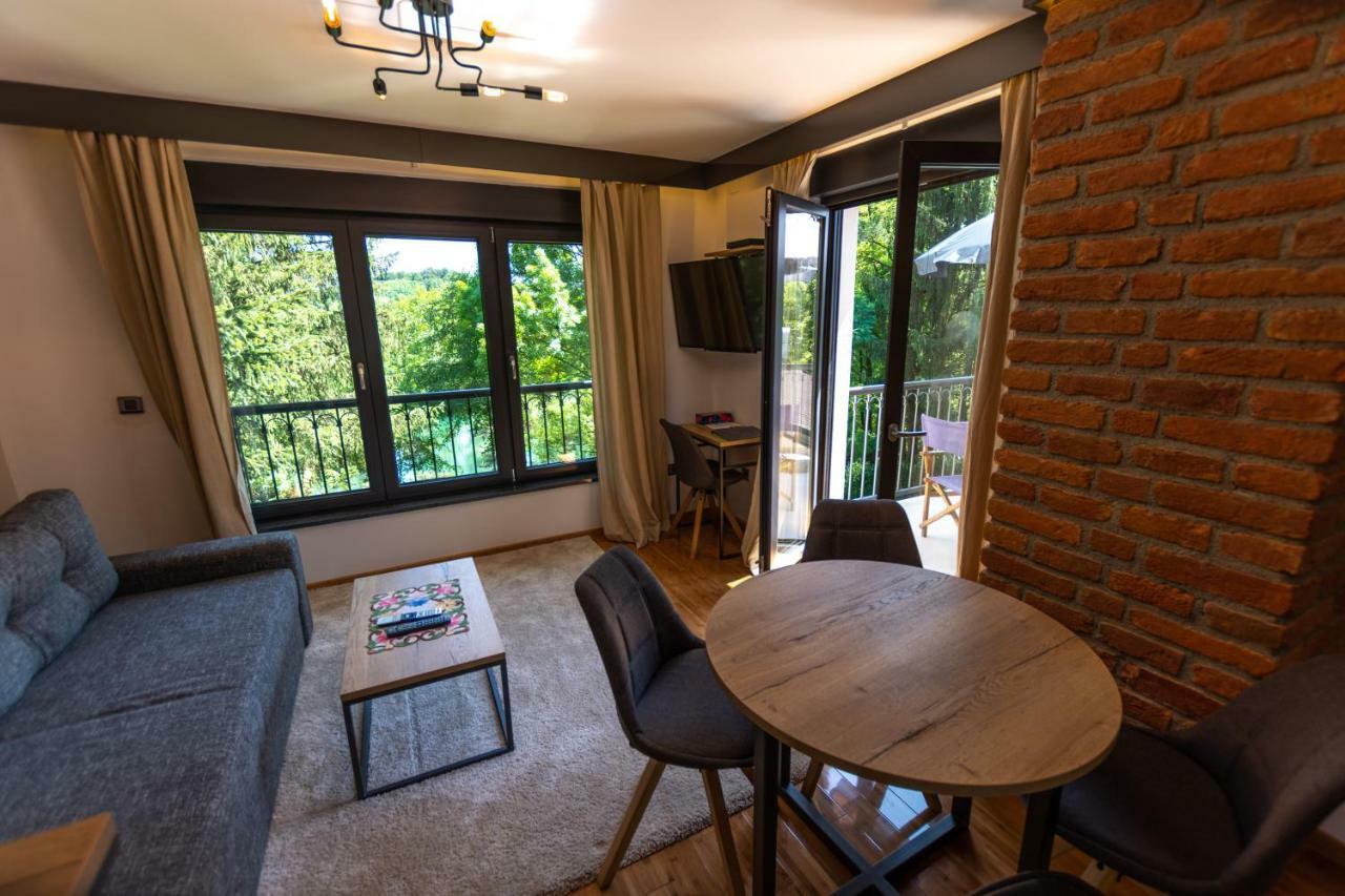 Pampas Apartments Mreznica Duga Resa Eksteriør bilde